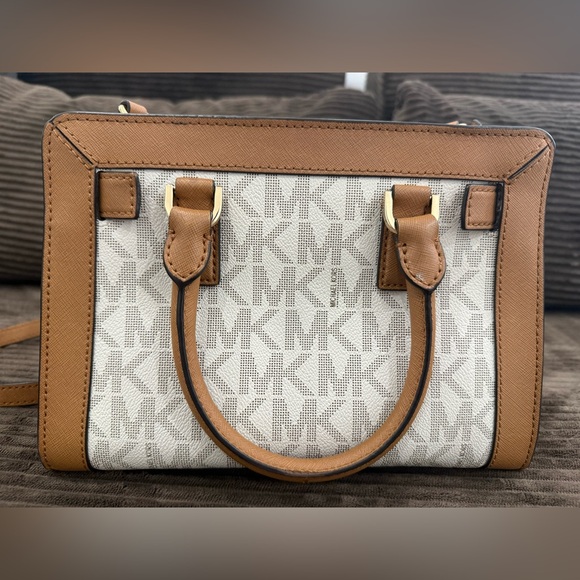 Michael Kors Purse - Picture 2 of 10